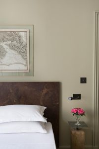 Avenue de la Bourdonnais IV