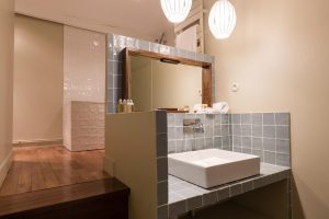 Avenue de Saint-Ouen Townhouse