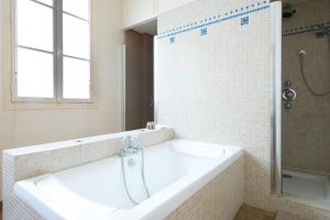 Avenue Paul Doumer III