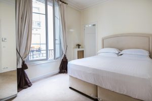 Avenue Paul Doumer III