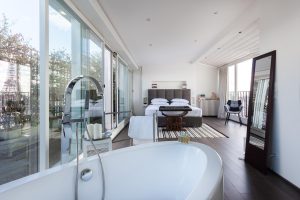 Avenue Paul Doumer IV