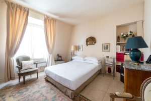 Rue Gaston de Saint-Paul II