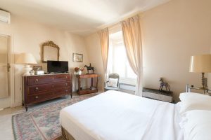 Rue Gaston de Saint-Paul II