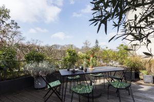 Rue Emile Landrin Townhouse