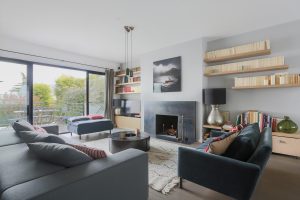 Avenue de la Paix II