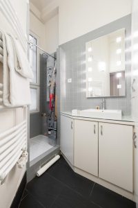 Rue de l'Université III