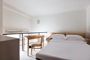 Rue Saint-Dominique III