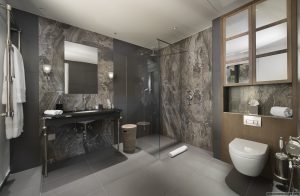 – 11 chambre de maitre salle de bain 1