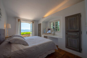 2019-05-15-2f09eb79e7872f12a2466e775754fed0