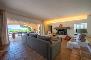 2019-05-15-c2f8883eee353cabfa786b95fde33867