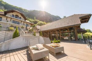 2021-11-23-fb02a003b3d0dbcc5f44a