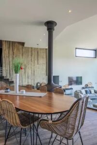 2022-08-31-26fdb7b1b9561a5cf85e7