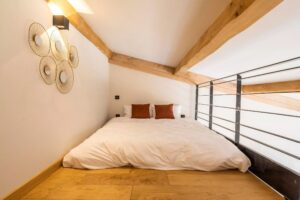 CR3OdPURQMWMOzGewP4s_8553f9ac-f5