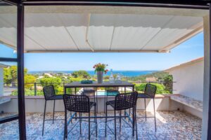 2022-05-18-1bc98aa0dd6b0c7472054