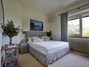 2020-11-03-eda3adae058f4fe7ca009